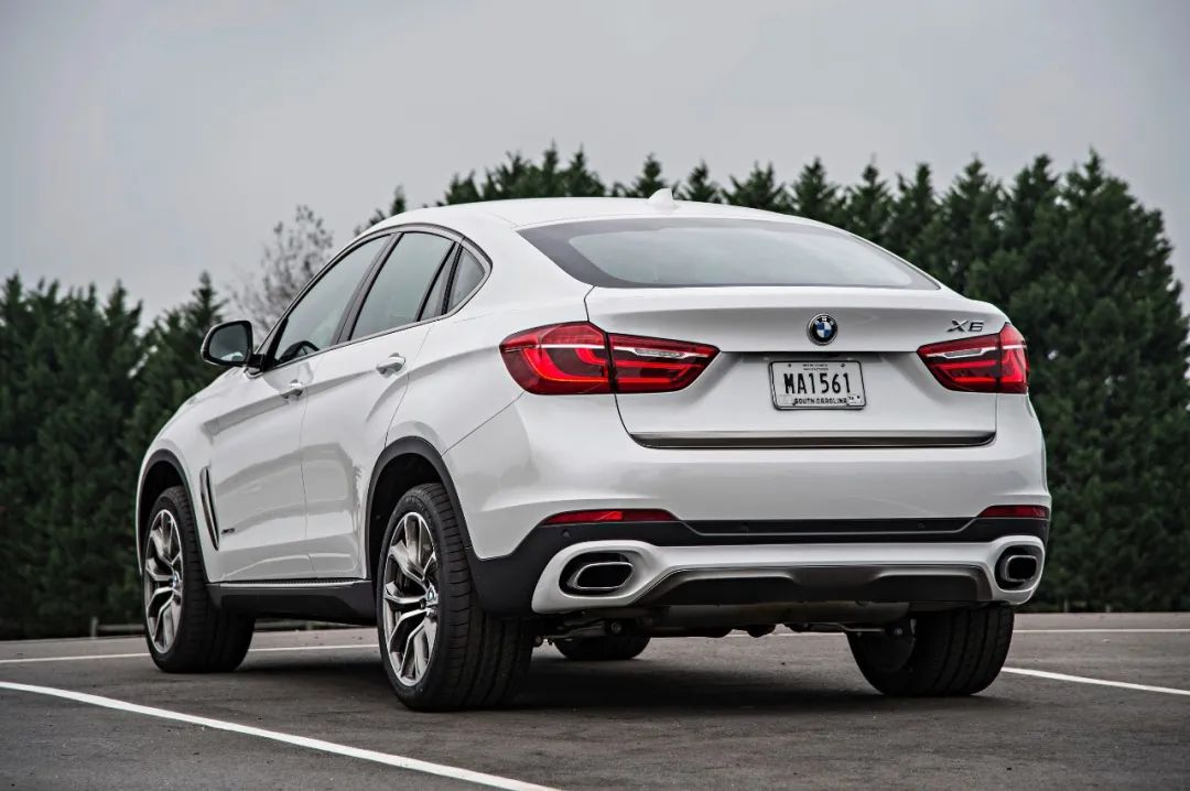 宝马x5和x6哪个更值得买,宝马x6二手车值不值得购买