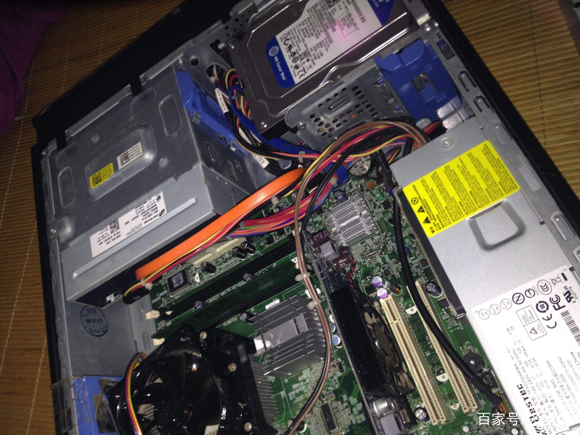 电脑主机很烫正常吗,电脑主机烫正常么