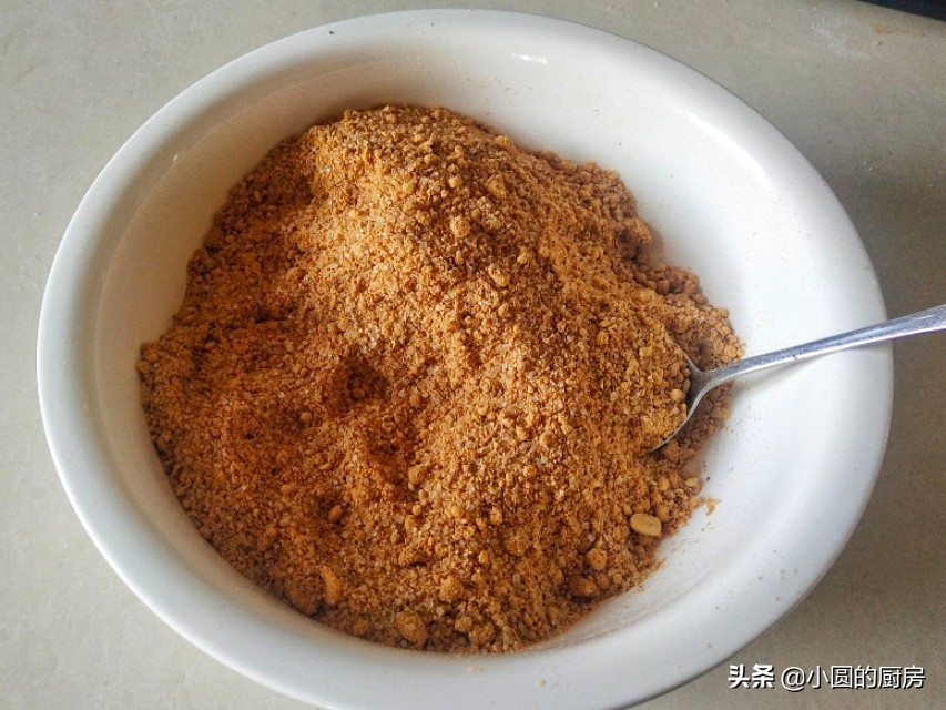 艾叶糯米糍粑简单做法,做艾叶糍粑的全过程