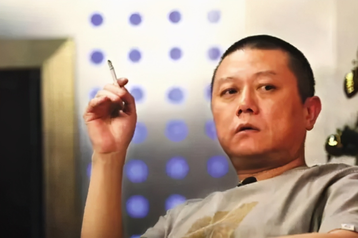 三十年过去了，不忍心再看成龙