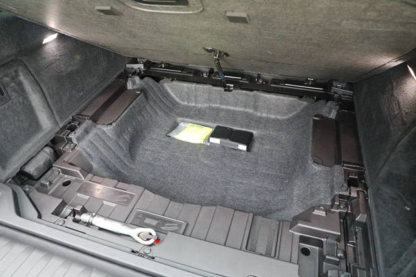 宝马x5深度评测进口f15,宝马x5m黑武士2021款内饰