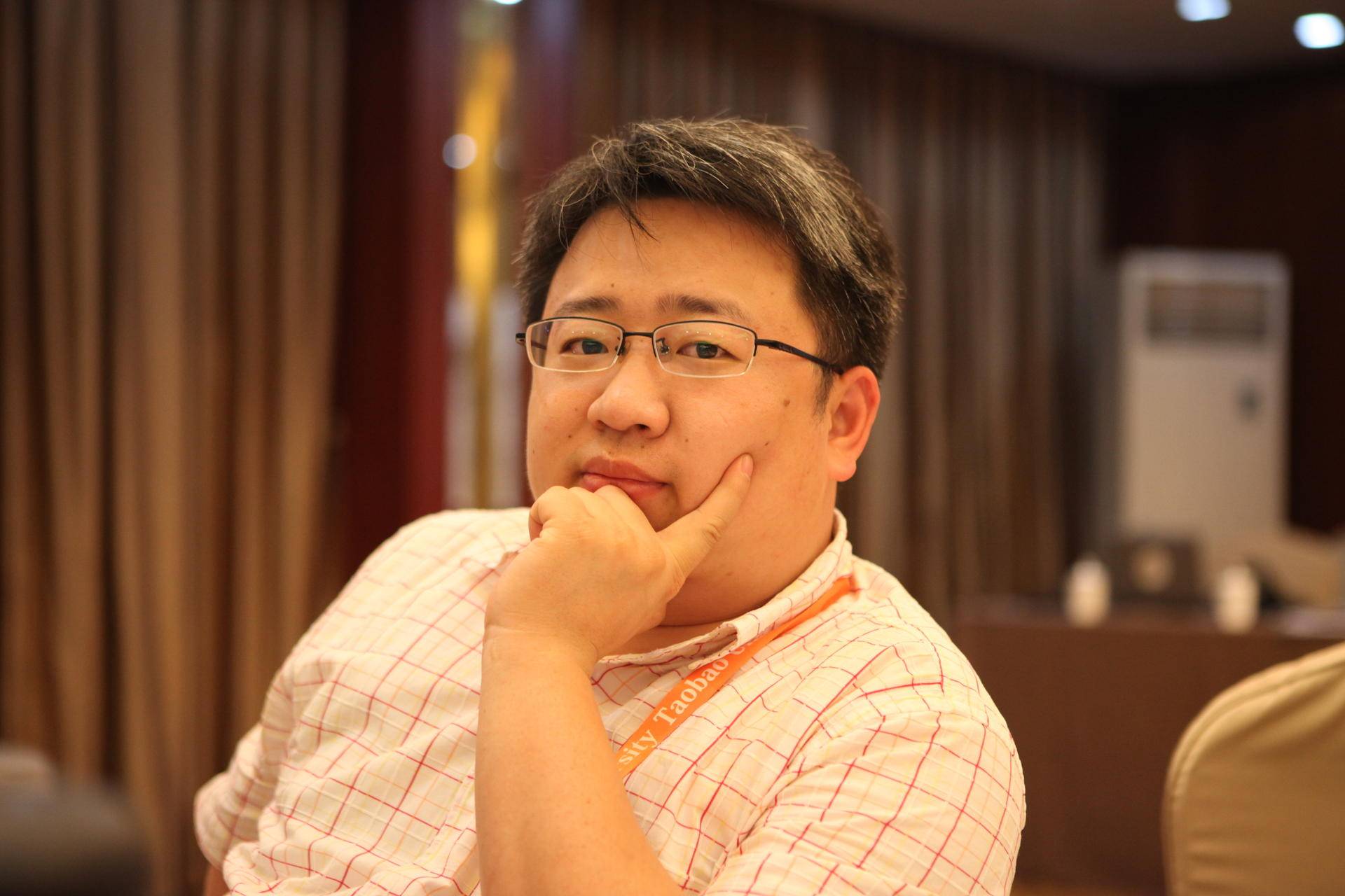 20岁的阿里,阿里和他的朋友们