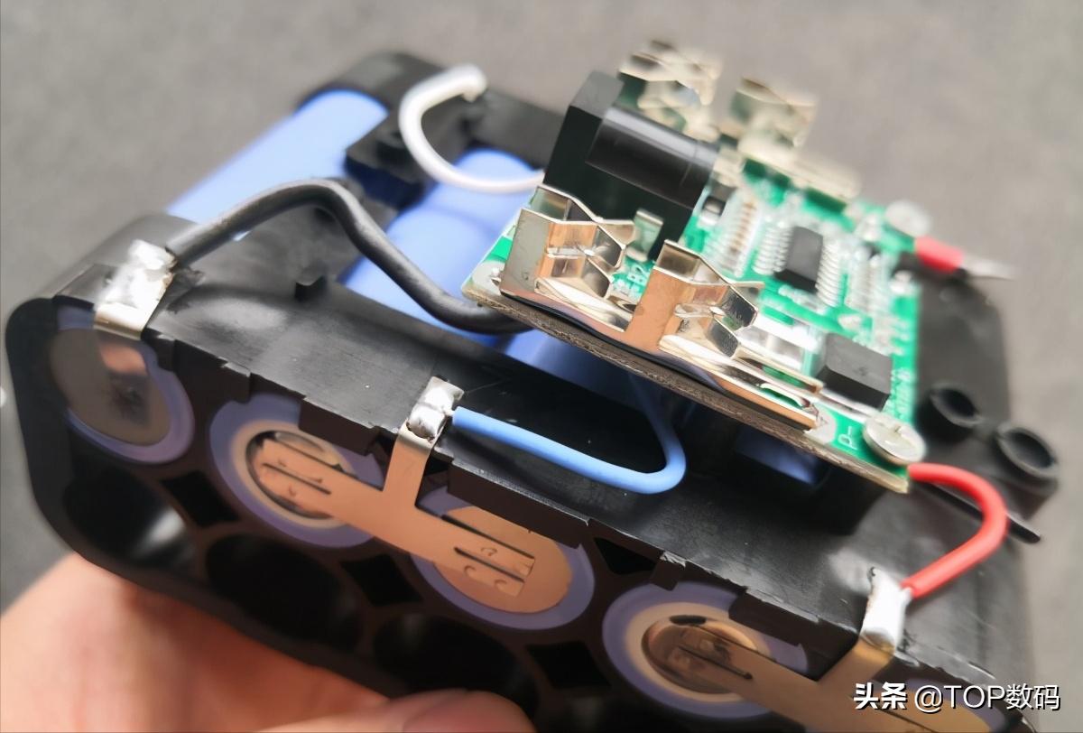 锂电洗车机能达到800w吗,锂电洗车机换大电池用