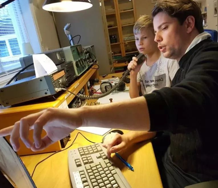 业余无线电让孩子们昏昏欲睡？和老父亲谈谈孩子学习它的八个理由