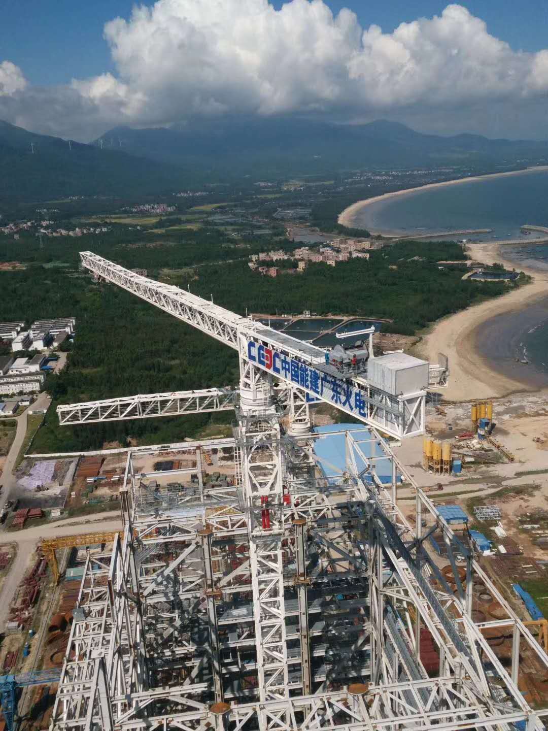 中国最大塔吊多少台,中国基建狂魔塔吊