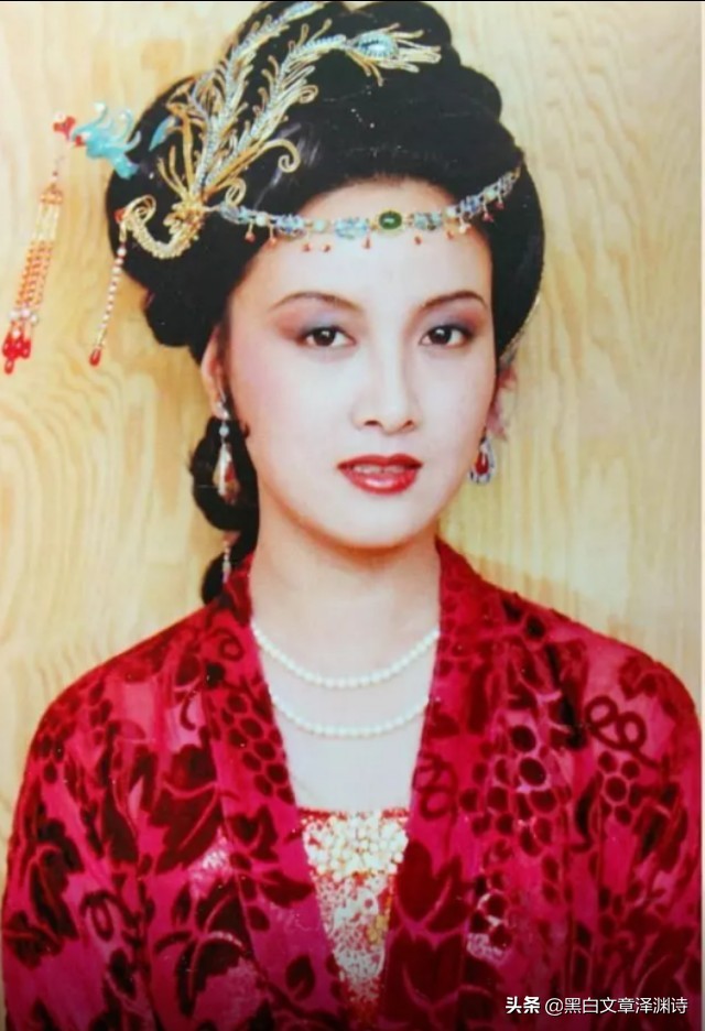 王熙凤得的血山崩是什么病,王熙凤的血山崩映射的是什么