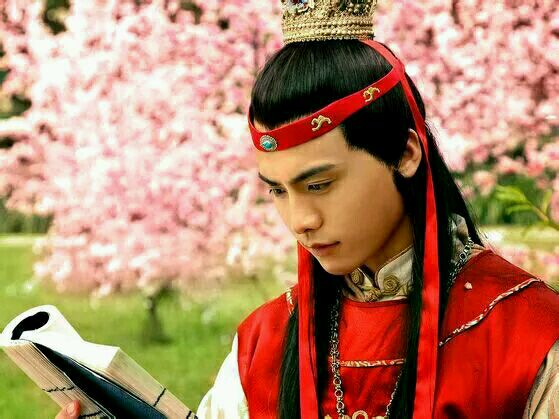 宝玉和源氏出家：不同文化背景下的相同选择