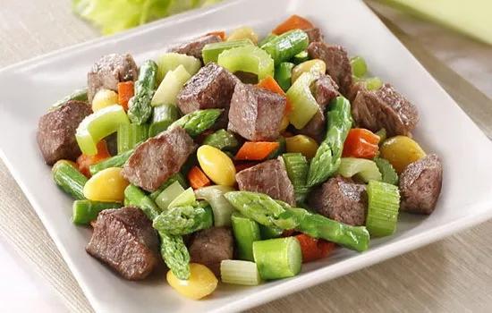 牛柳西芹白果,粤菜芦笋炒黑椒牛柳