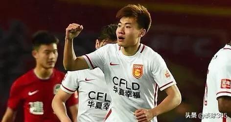 国足美貌的妻子,国足球员老婆很漂亮