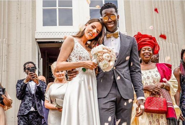 真像泰伦卢啊!灰熊24岁新星晒女儿,皮肤一脸白皙,已无黑人特征