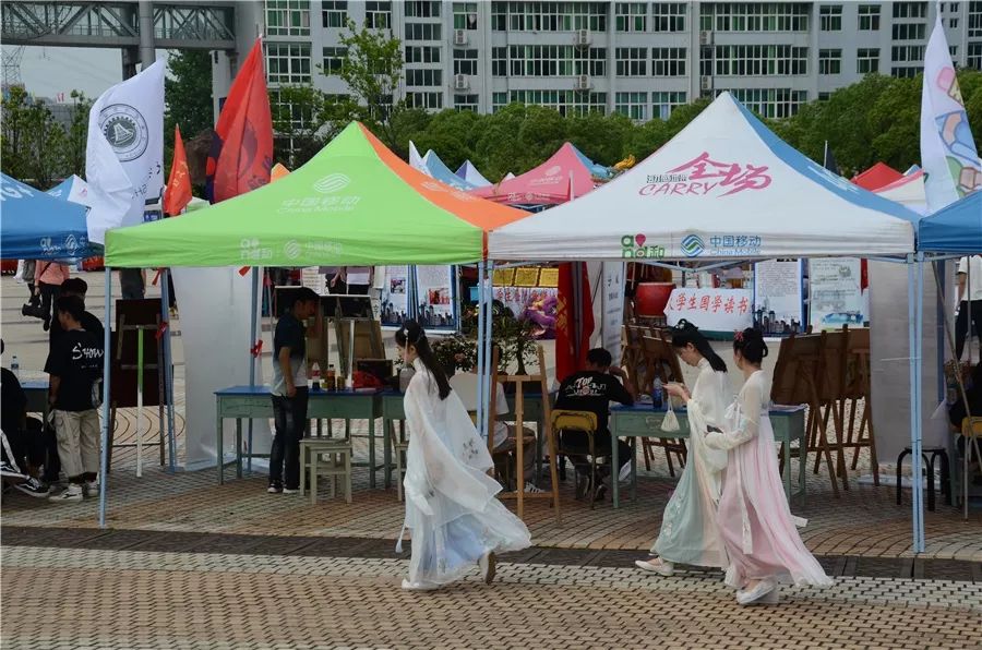 厉害了我的大学!100张图告诉你,有一种青春叫瑶湖高校!