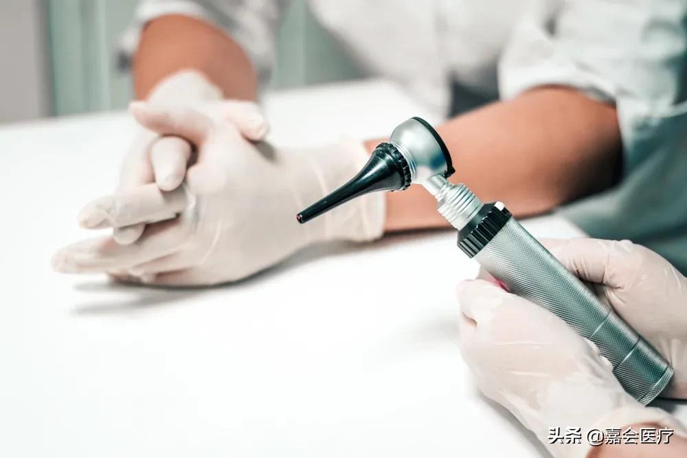 听力下降伴有耳鸣是中耳炎原因吗,有中耳炎史且伴有长期耳鸣怎么办