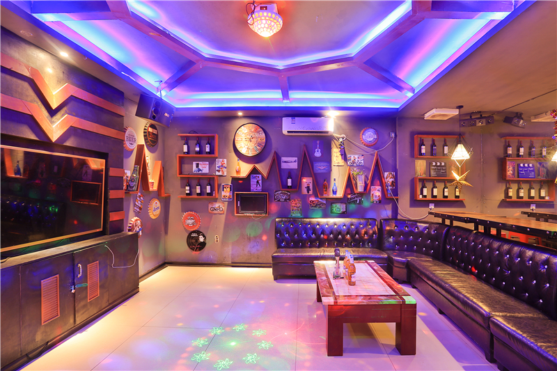 威廉古堡别墅团建轰趴馆优惠,威廉古堡独栋别墅年会团建轰趴馆