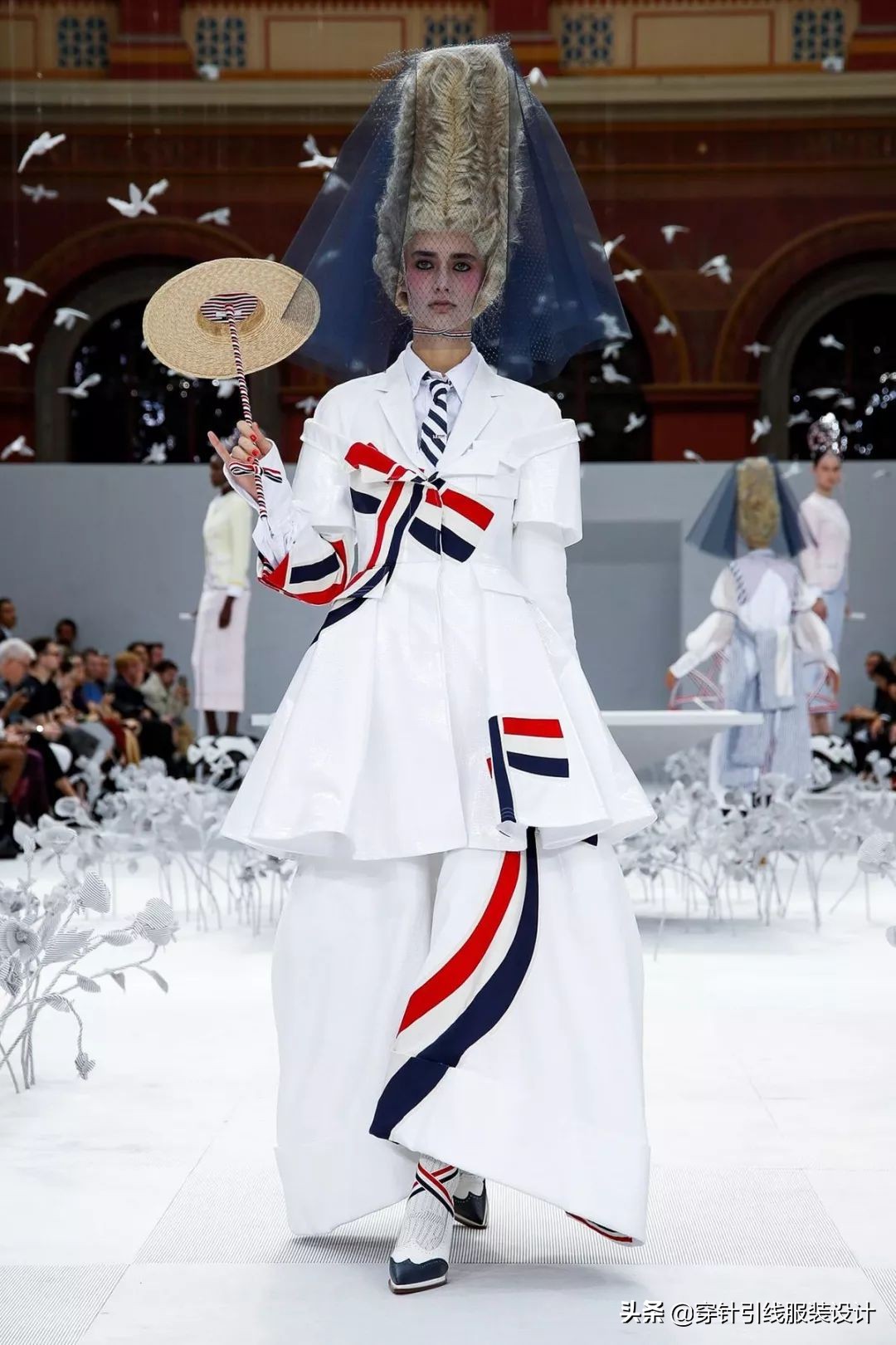 thombrowne西装全身搭配,thombrowne西装上身效果