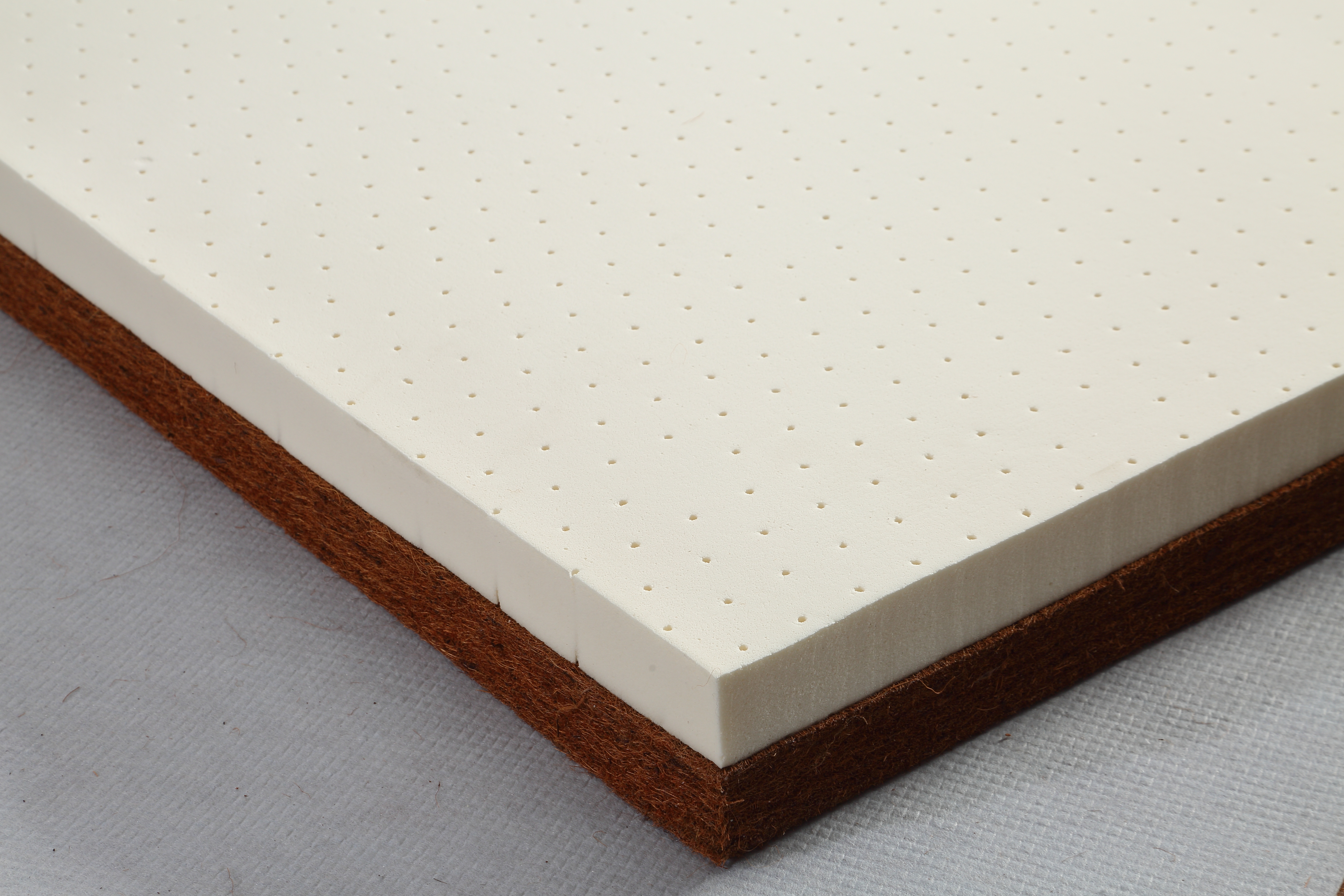 乳胶床垫比普通床垫好吗,大豆蛋白床垫和乳胶床垫