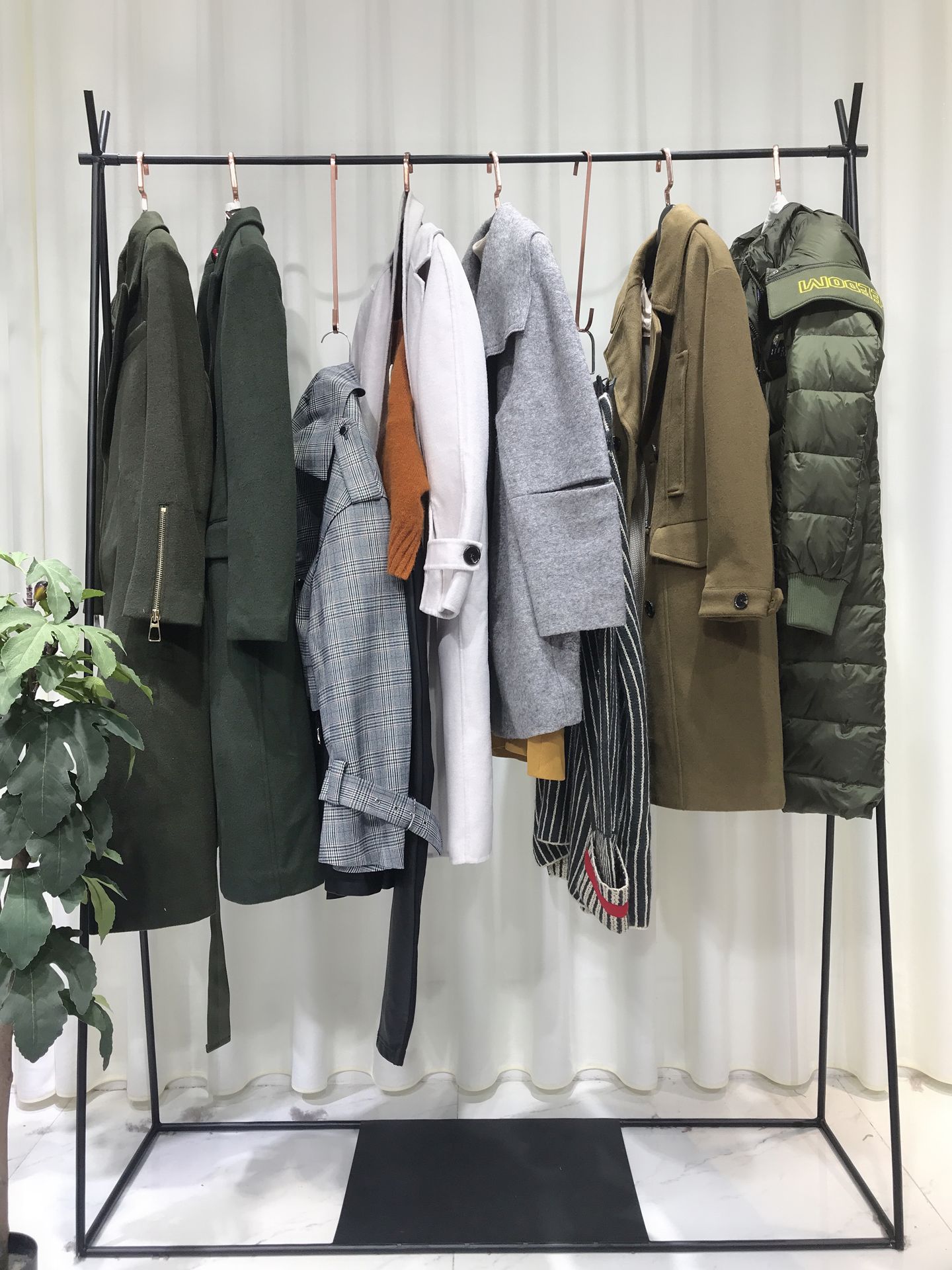 太平鸟清仓打折女装冬装,新款太平鸟冬装专柜