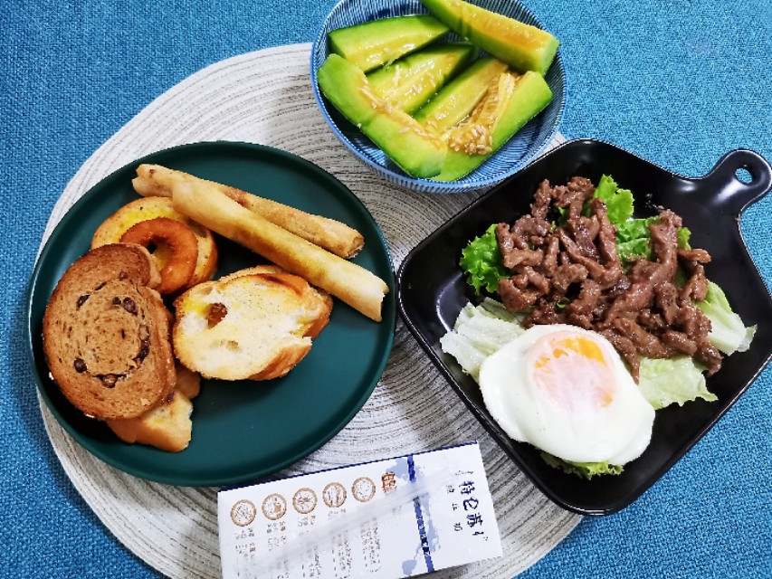 给高中生做午餐,做早餐给高中生