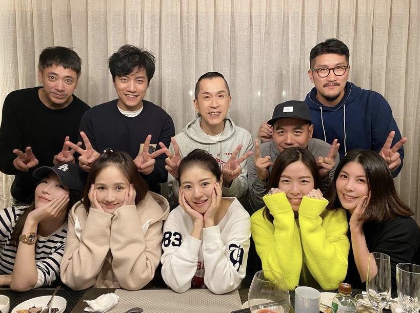 44岁的陈乔恩找到真爱的状态真好,陈乔恩微博晒照引热议