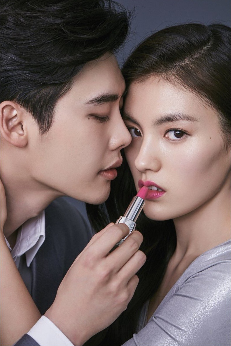 请告诉你的女人，她的“唇红”，不如“宫颈红”