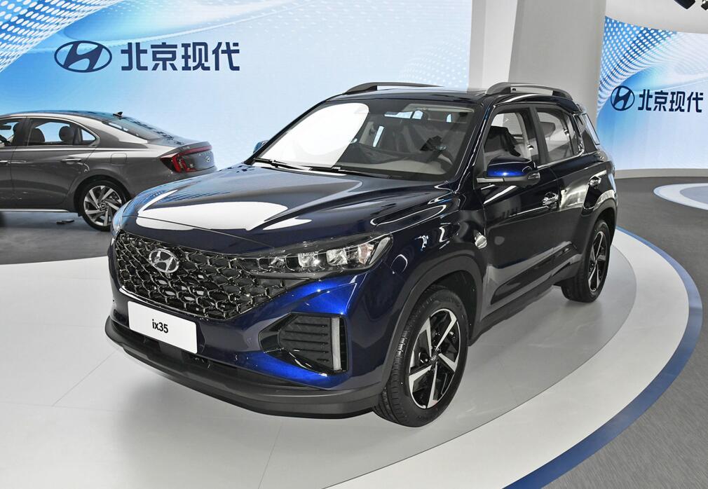 现代ix35值不值得购买,现代ix35从二十多万降价到十多万