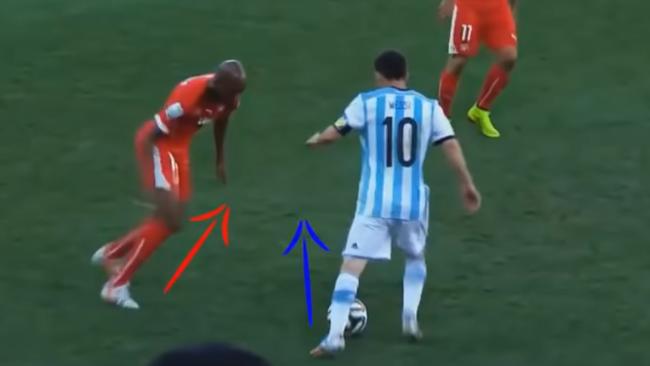 梅西过人晃倒,瓜迪奥拉梅西犯罪式过人