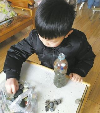 乌鸦喝水现场翻车,乌鸦喝水翻车实验