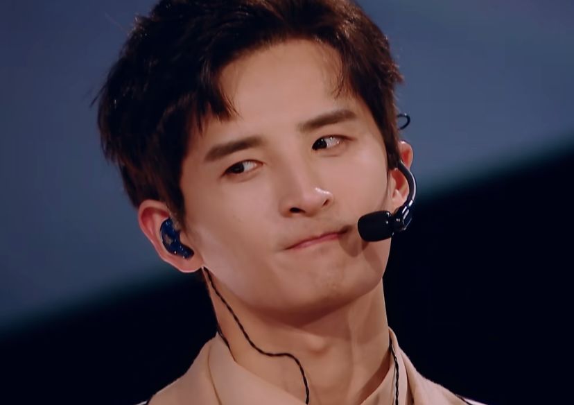 爱豆不经意造成的名场面暖心瞬间,爱豆那些让人心疼的瞬间蔡徐坤