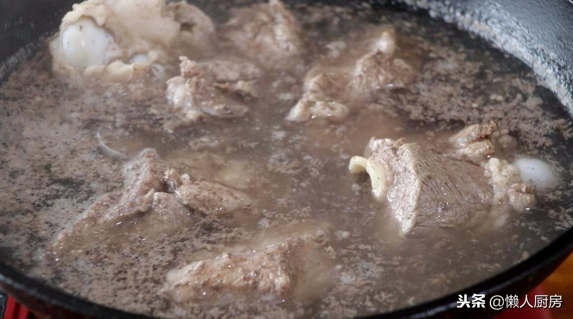 如何做猪大骨汤,排骨怎么煮才能肉不柴骨头又软烂