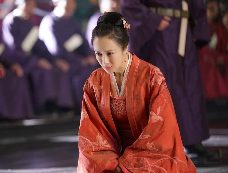 铁齿铜牙纪晓岚铁三角全部到场,铁齿铜牙纪晓岚铁三角犯花痴