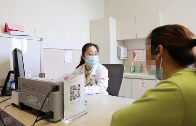 它是女性健康第一杀手!医生提醒,平时要注重自我检查,做到“一看二摸”