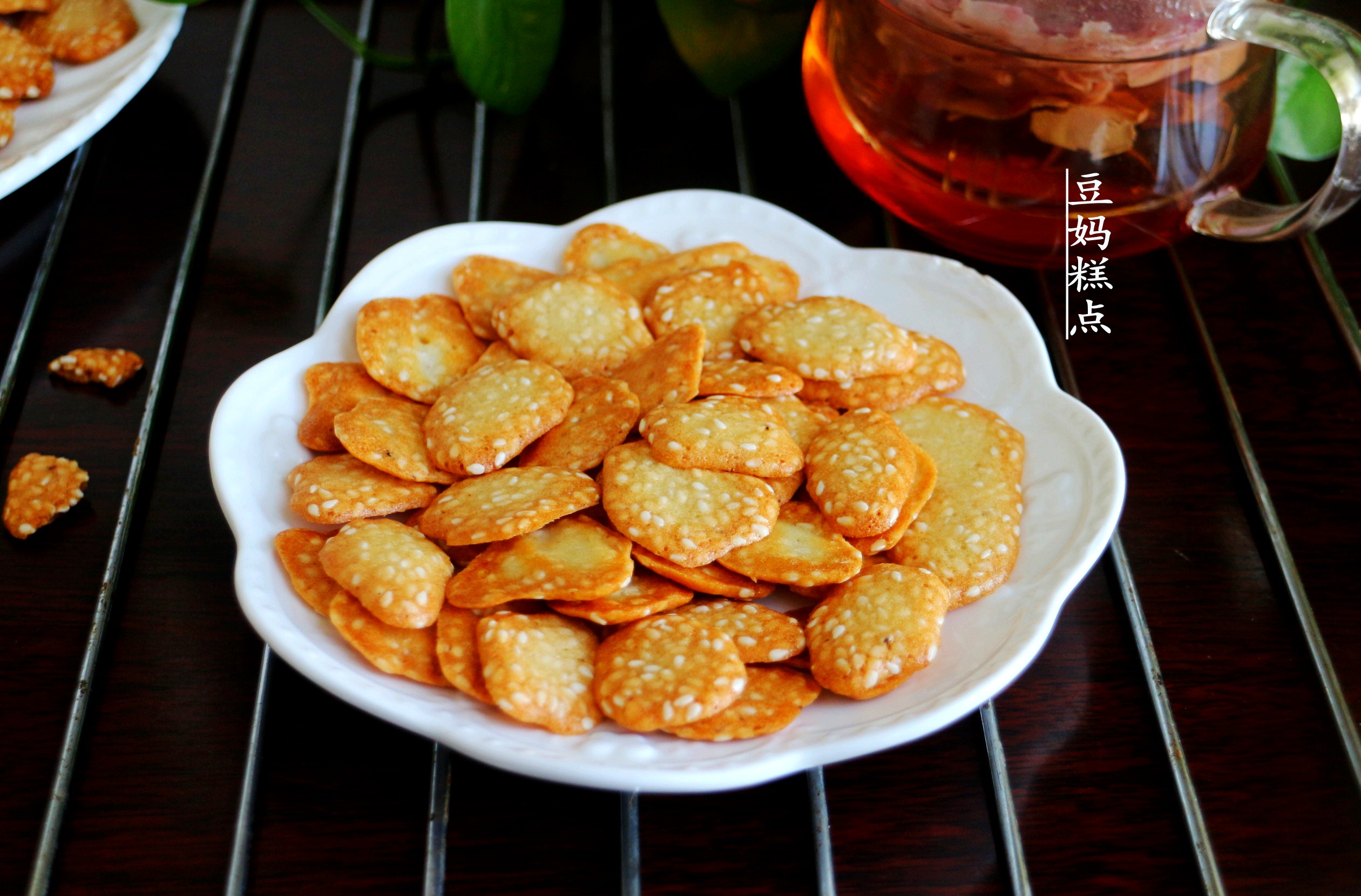 怎么在家做简单的芝麻薄饼,芝麻面糊饼怎么做