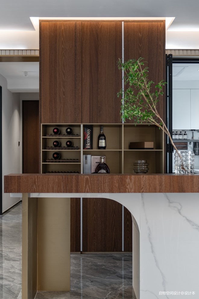 摩卡的微奢美学,女企业家的轻暖宅漫生活