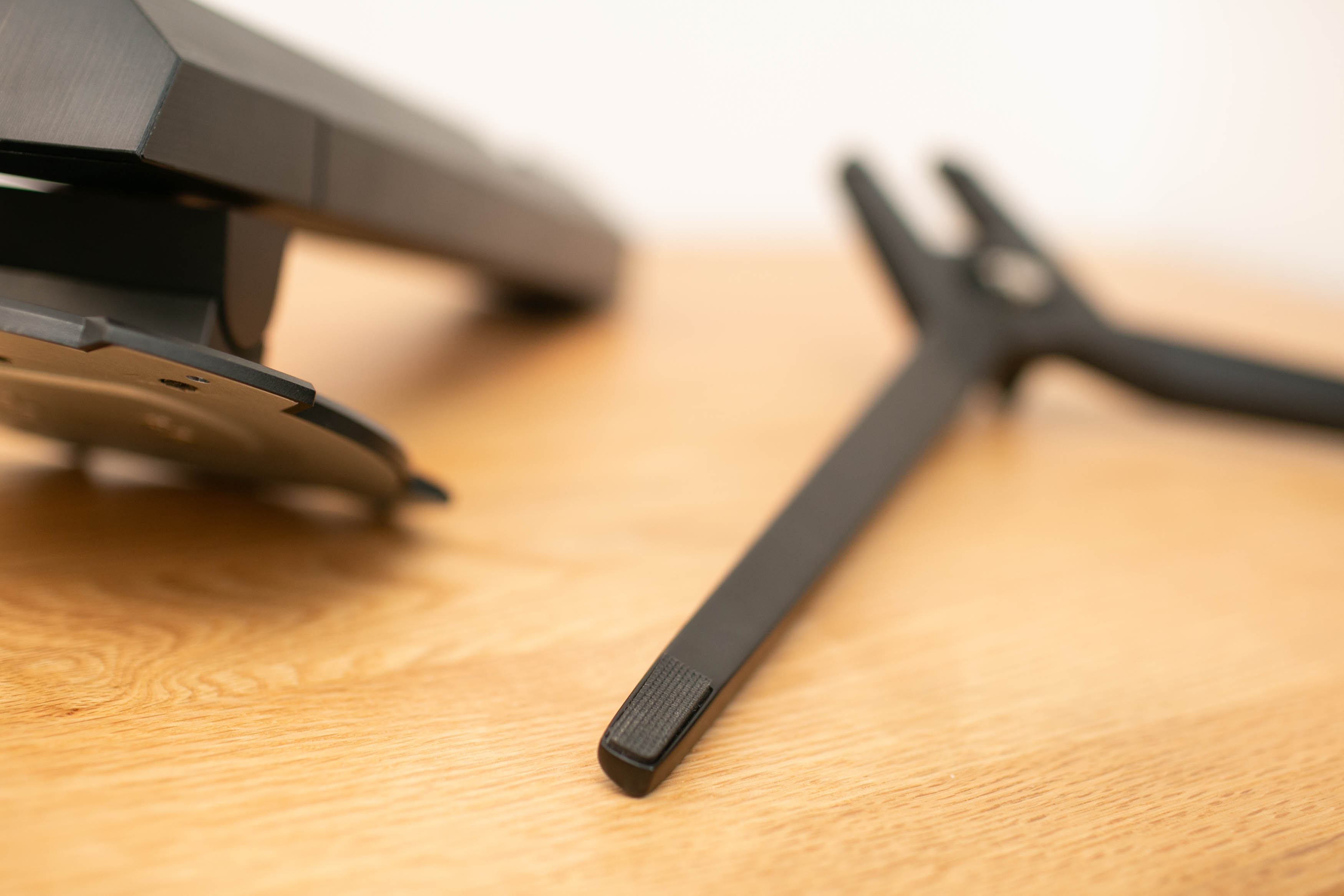 微星pag304cqr显示器测评,微星mag321qr显示器测评