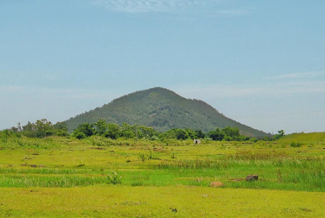海南前十名的山岭,海南岛哪个市县风景最好