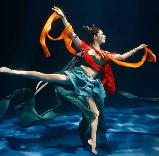 这才是文化自信！打造全新IP，二锅头新势力正悄然崛起