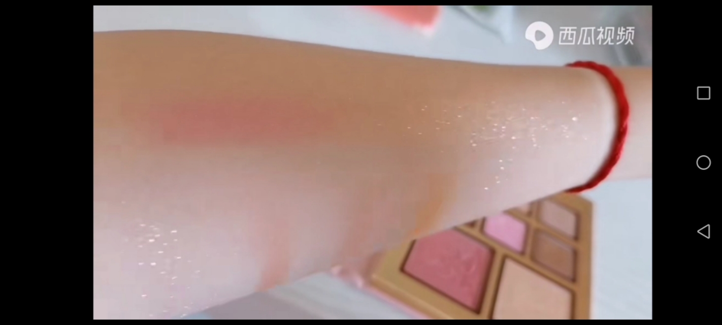 完美日记*百变小樱联名套盒来开箱试色，我的童年又回来了！