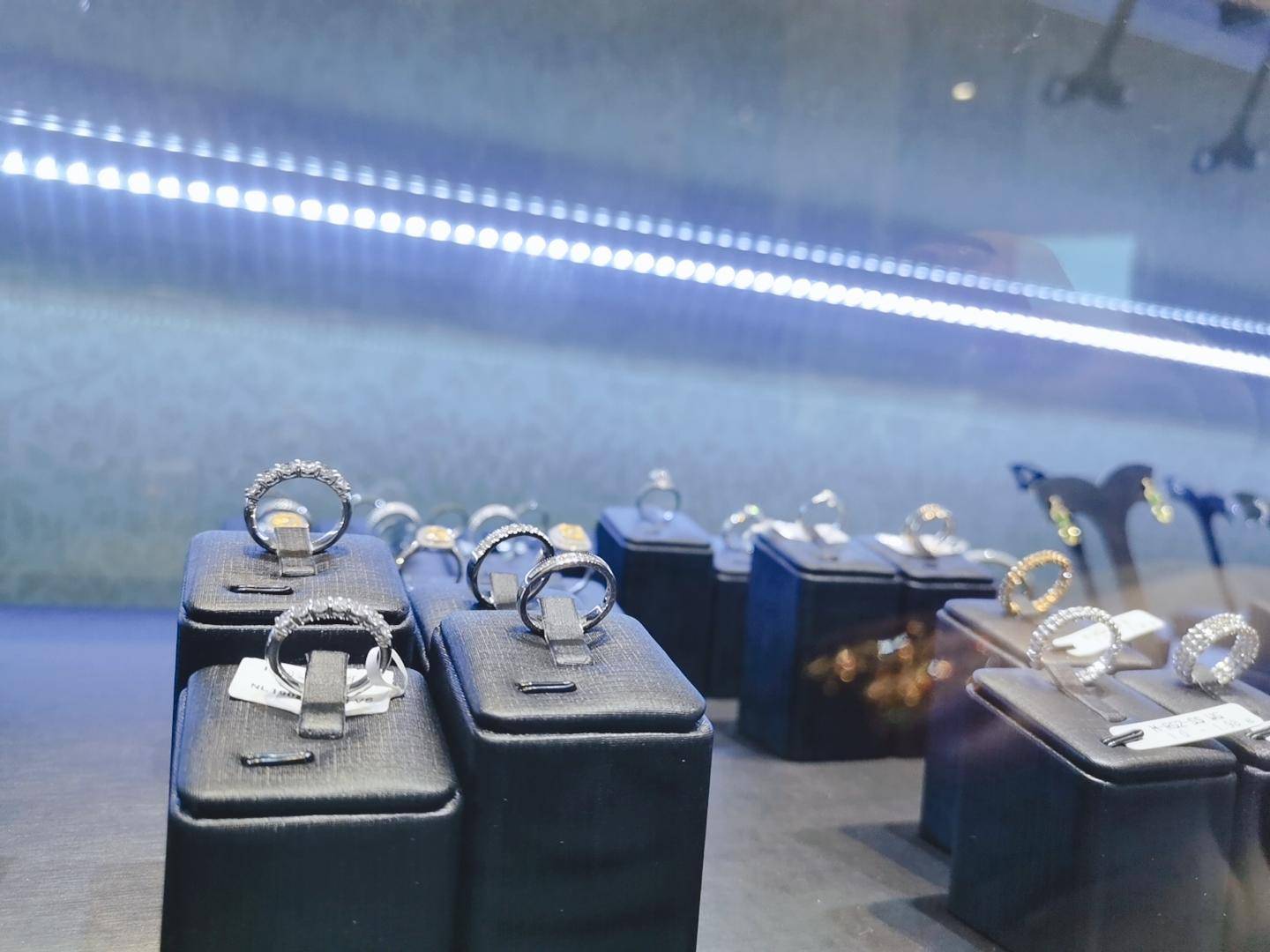 bluenile钻石价格,bluenile钻石一克拉