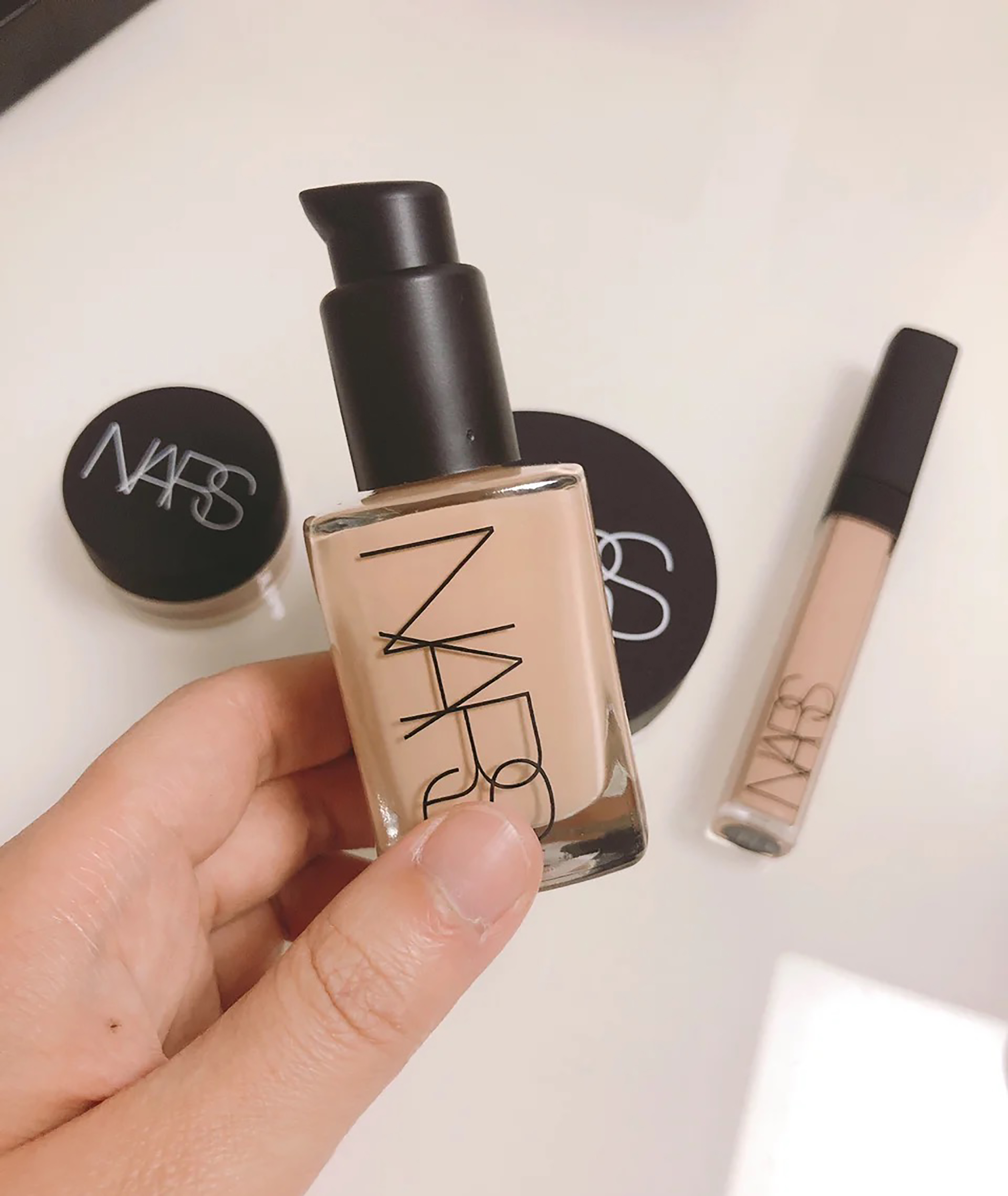 平价不容易暗沉的粉底液,超级好用持妆不暗沉的粉底液