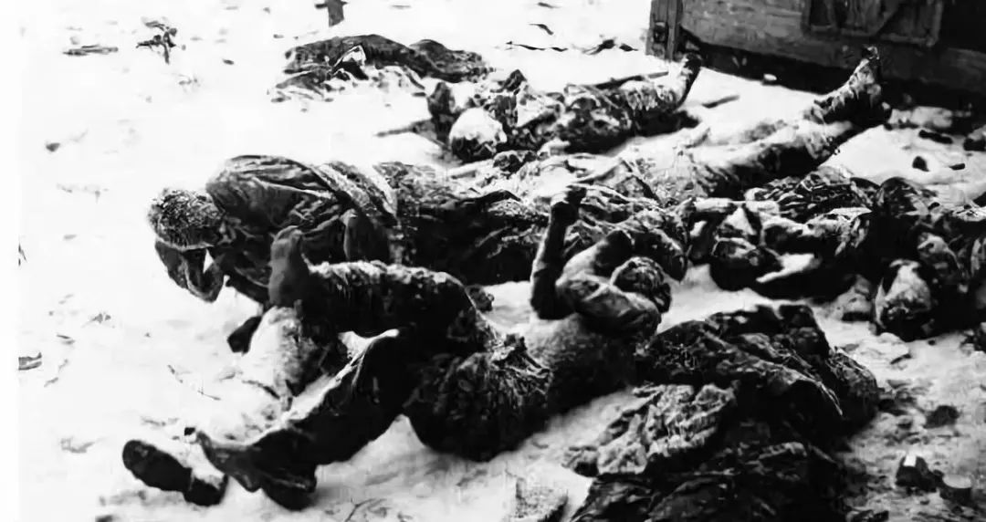 志愿军老兵落泪,志愿军被冻成一座丰碑