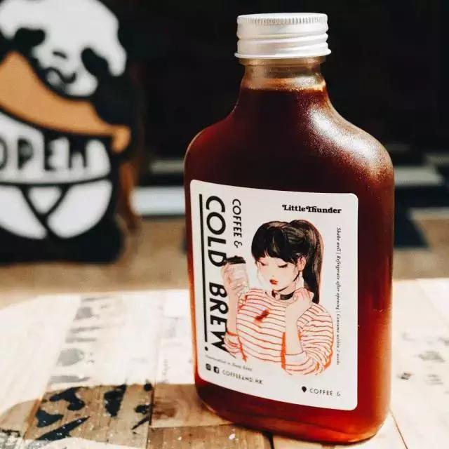 不务正业、跳钢管舞的她靠画羞羞画撩到46万粉丝,画作撩性格酷