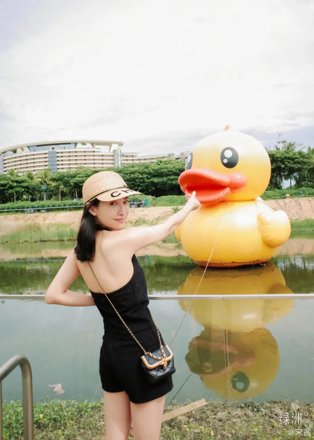 宋茜离不开十级美颜？素颜不忍直视？