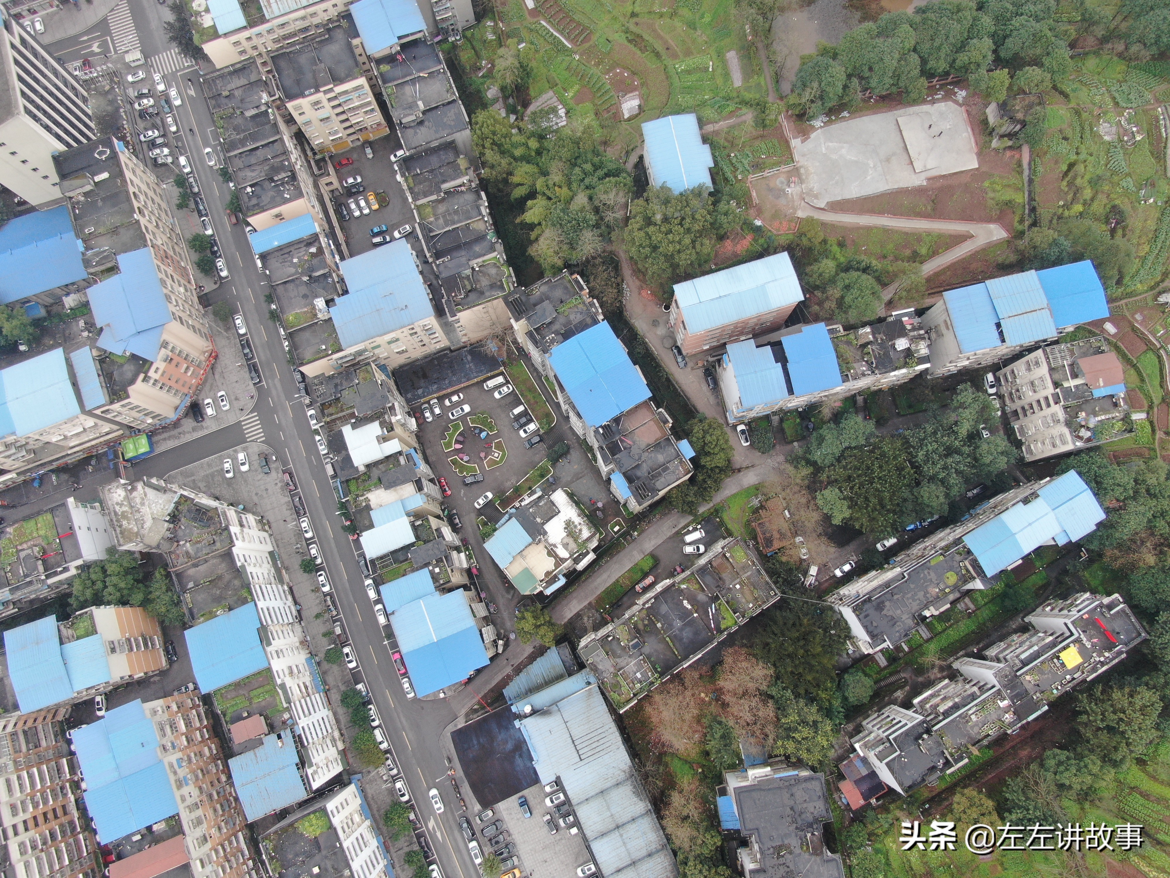 珠*牌江**单反相机，是华蓥山里这家工厂开发的