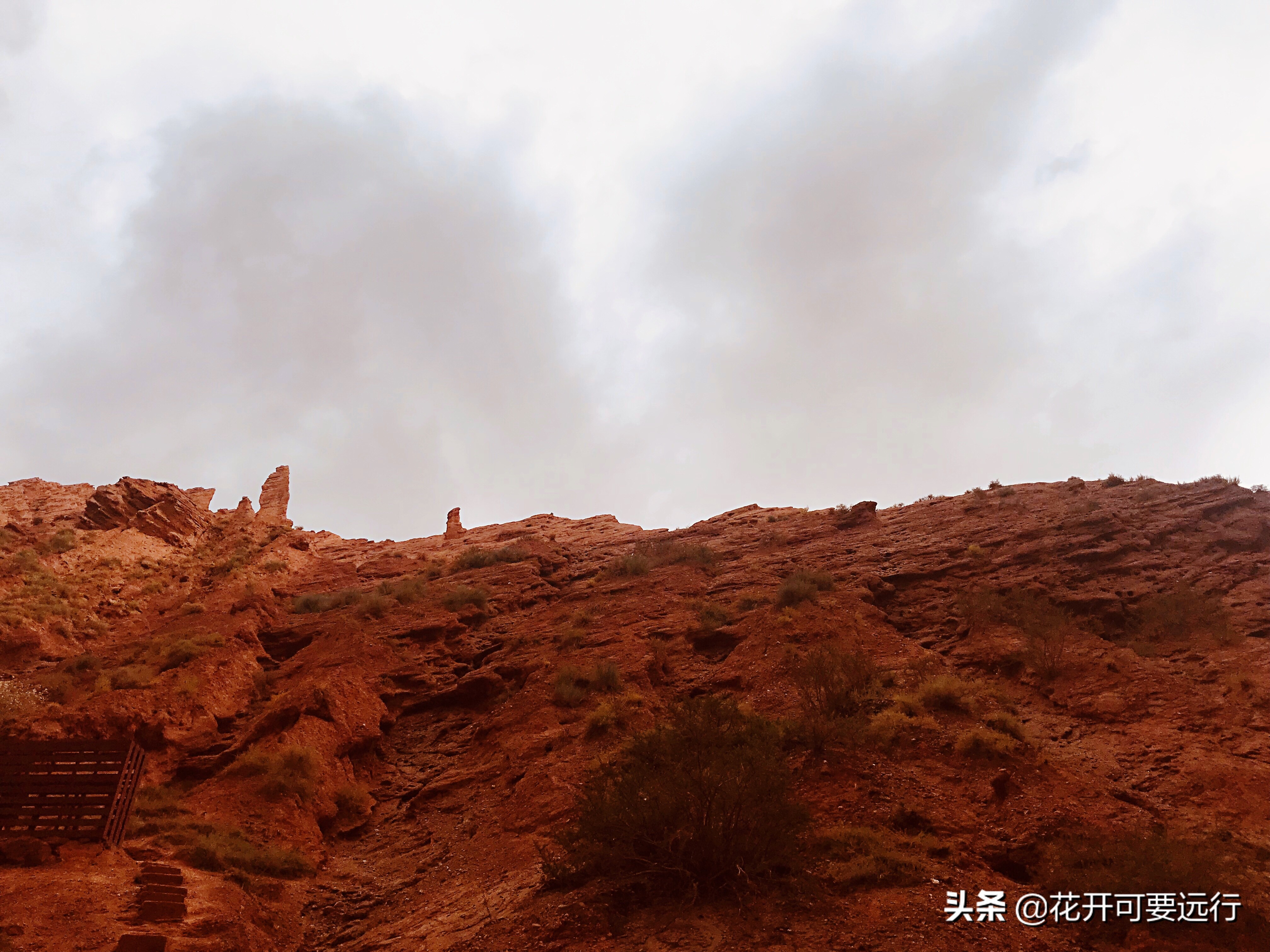 天山库车大峡谷风景,新疆库车神秘大峡谷视频