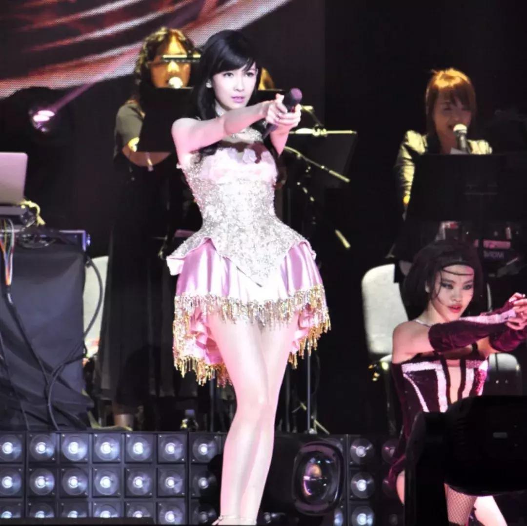 42岁周迅现在怎么样了,42岁周迅为什么突然老了