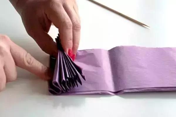 母亲节送什么手工礼物给妈妈,小孩母亲节该送妈妈什么礼物