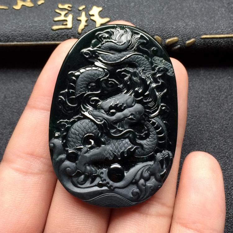 黑色翡翠的辨别及其相似玉种鉴定