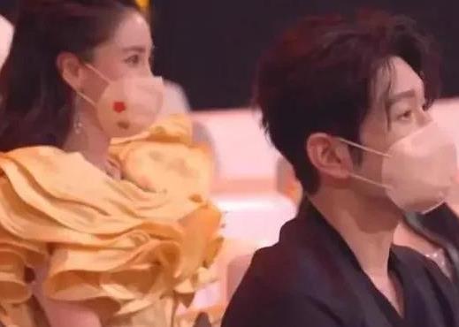 杨颖亏损了吗,杨颖吸金能力比黄晓明强