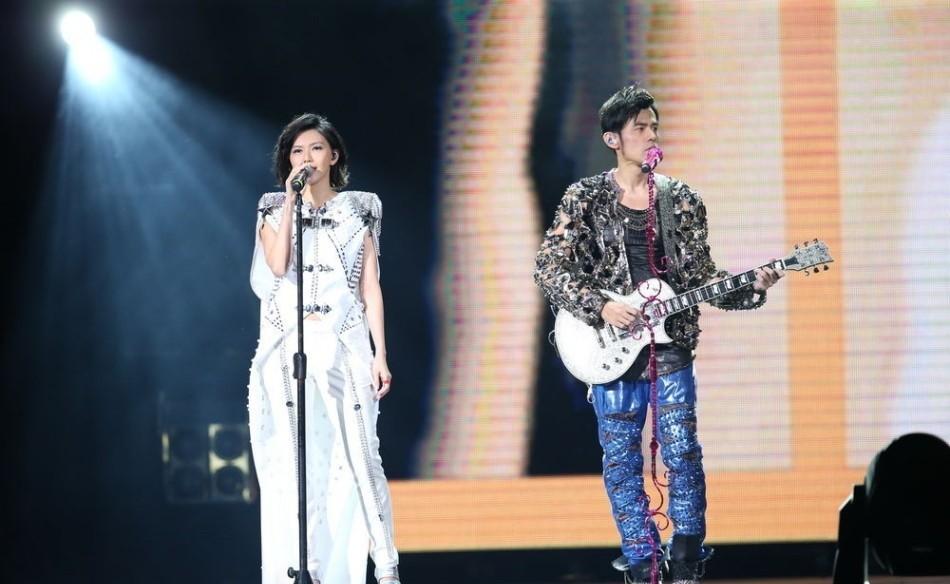 大型裸眼3d全息投影技术,3d全息投影要怎么弄