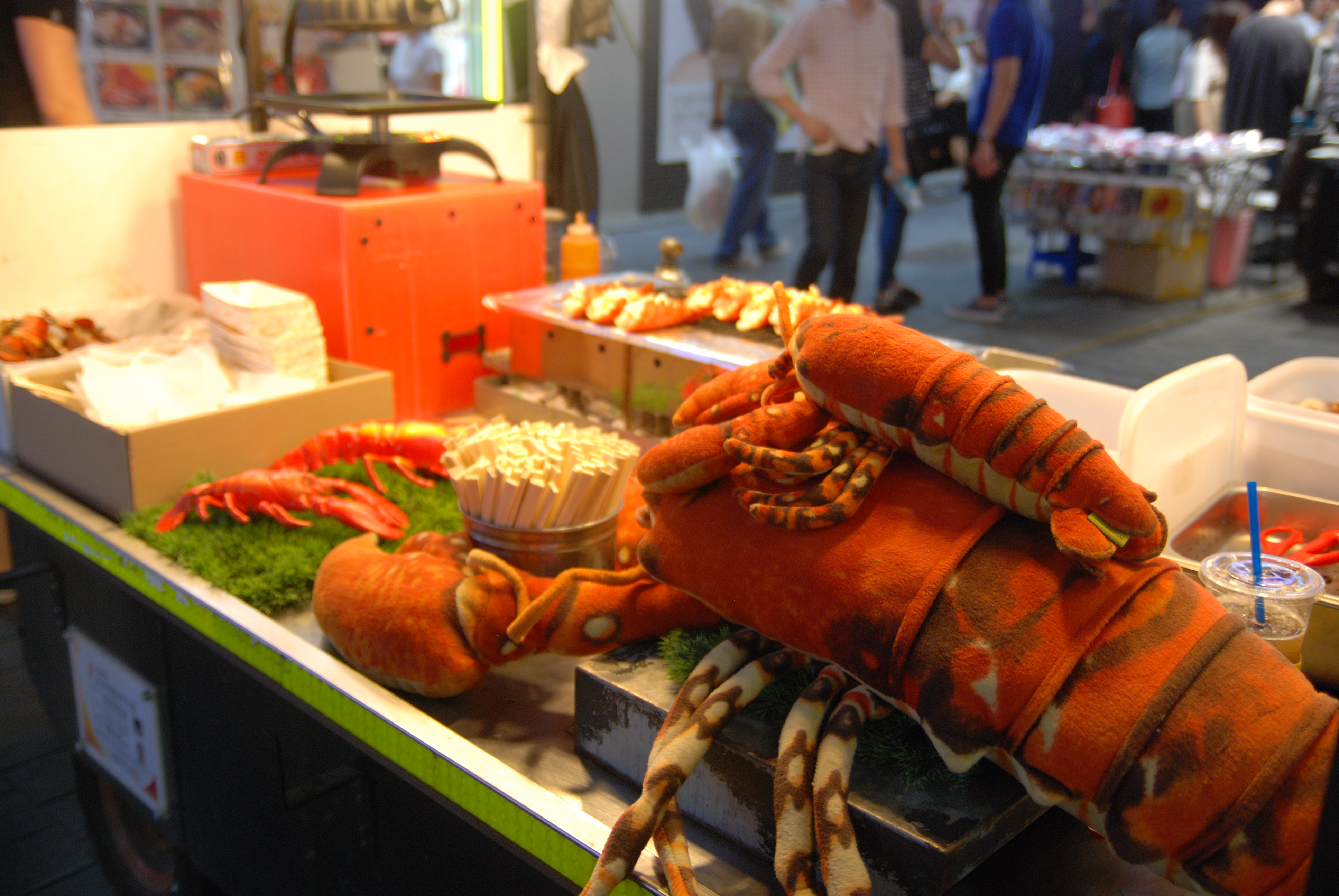 韩国紫菜包饭年糕,韩国美食一条街紫菜饭