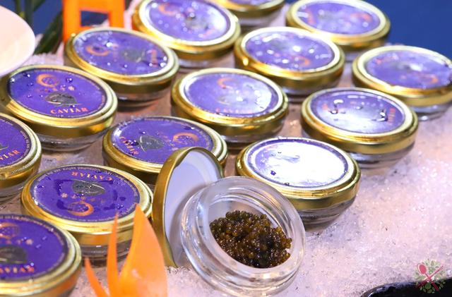 清蒸鲟龙鱼鱼子酱,三大美食鲟鱼鱼子酱